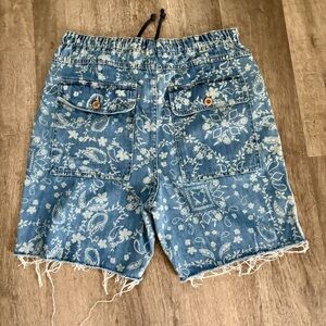 We The Free Bandana Print Elastic waist Cut Off Saggy Shorts medium